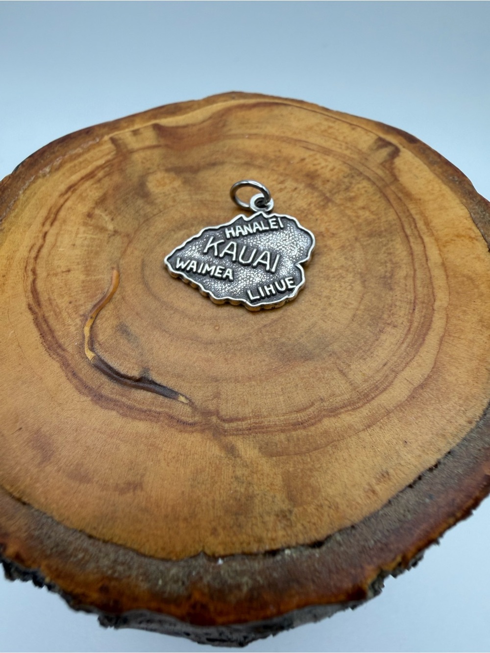 Sterling Silver Kauai Map Charm Pendant - Stamped - 1.4g